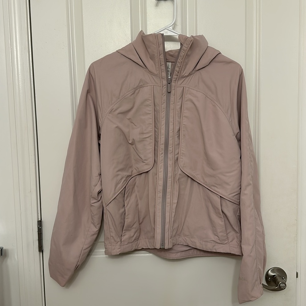 Lulu Lemon Light Pink Wind Breaker